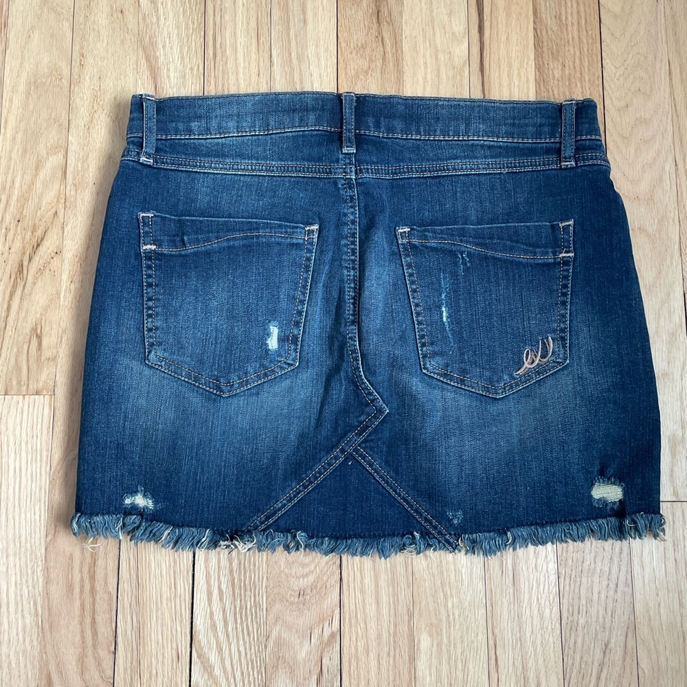 NWOT Express Distressed Blue Denim Skirt, Size 6 - Picture 2 of 4